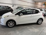 2015 Peugeot 208 1.2 VTi PureTech Style Hatchback 3dr Petrol Manual Euro 6 82 ps