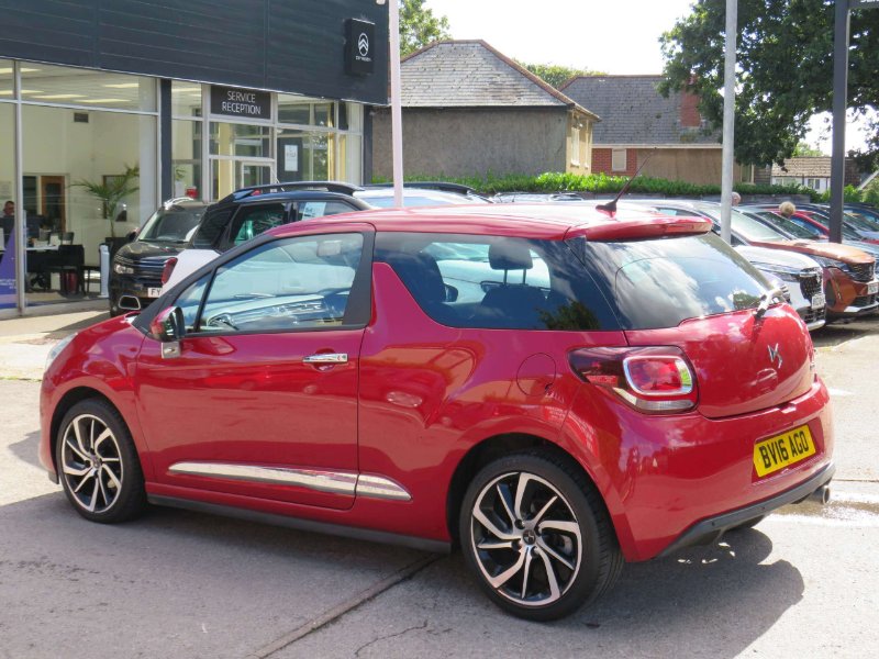 DS DS 3 1.2 PureTech DStyle Nav Hatchback 3dr Petrol Manual Euro 6 s/s 110 ps for sale in Rustington