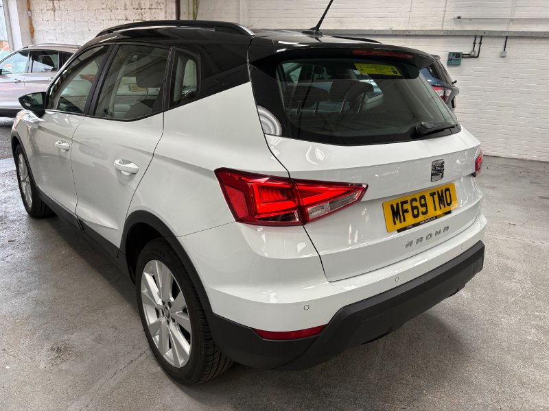 White SEAT Arona 1.0 TSI GPF SE Technology SUV 5dr Petrol Manual Euro 6 s/s 95 ps