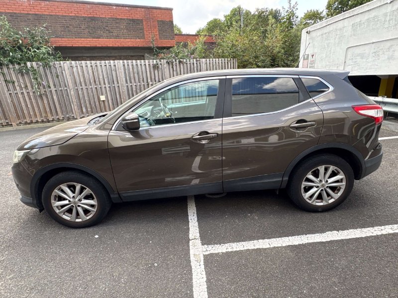 2014 Nissan Qashqai 1.2 DIG-T Acenta Premium SUV 5dr Petrol Manual 2WD Euro 5 s/s 115 ps
