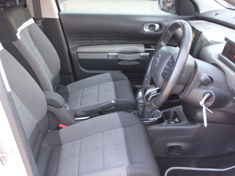 White Citroen C4 Cactus 1.6 BlueHDi Flair Hatchback 5dr Diesel Manual Euro 6 s/s 100 ps