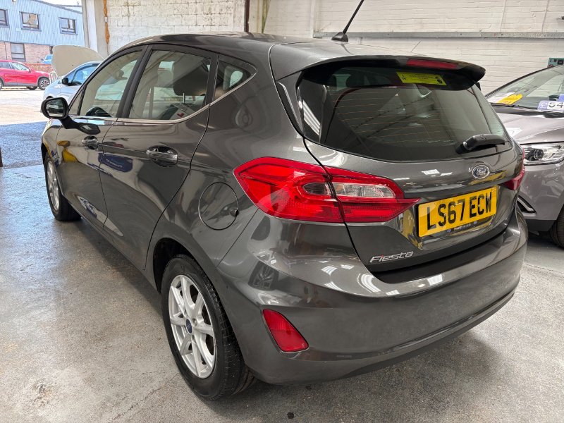 Grey Ford Fiesta 1.0T EcoBoost Zetec Hatchback 5dr Petrol Manual Euro 6 s/s 100 ps