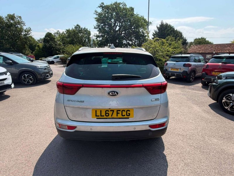 Silver Kia Sportage 1.6 GDi 2 SUV 5dr Petrol Manual Euro 6 s/s 130 bhp