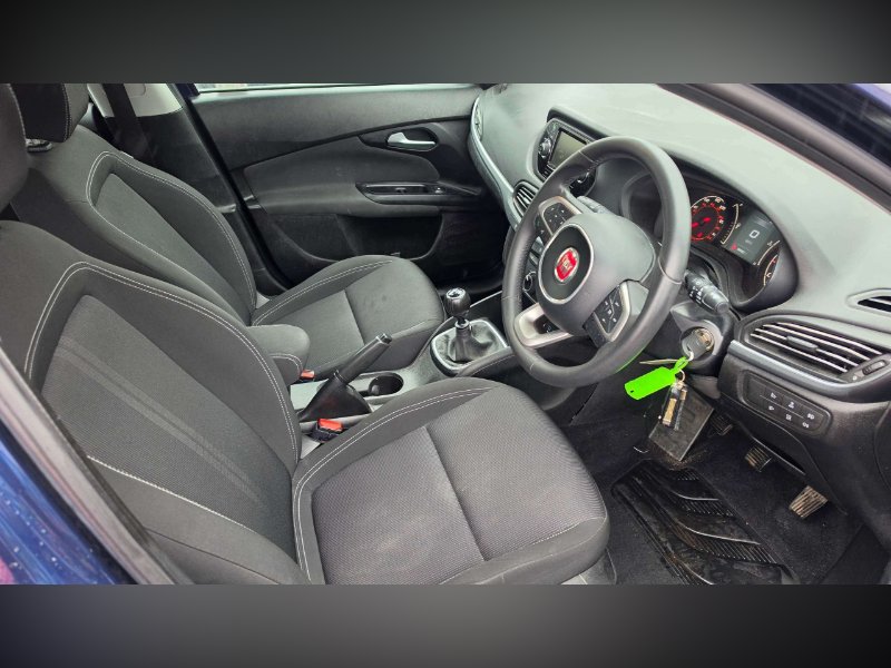 Blue 2017 Fiat Tipo 1.6 MultiJetII Easy Plus Hatchback 5dr Diesel Manual Euro 6 s/s 120 ps in Rustington