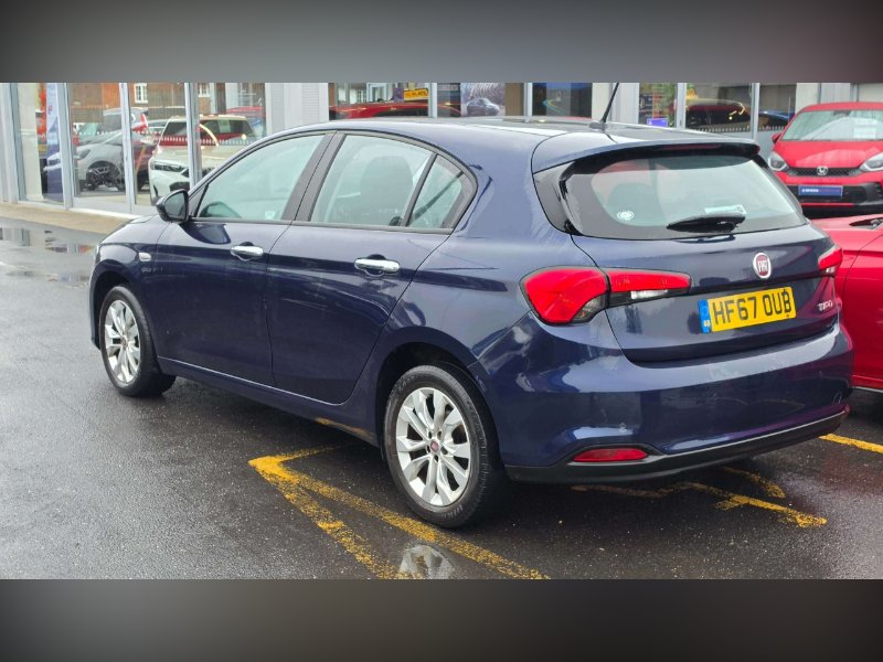 Blue Fiat Tipo 1.6 MultiJetII Easy Plus Hatchback 5dr Diesel Manual Euro 6 s/s 120 ps